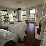 Equestrian Estate - An Independent On-site * קאבן