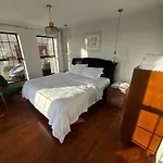 Equestrian Estate - An Independent On-site אכסניה *