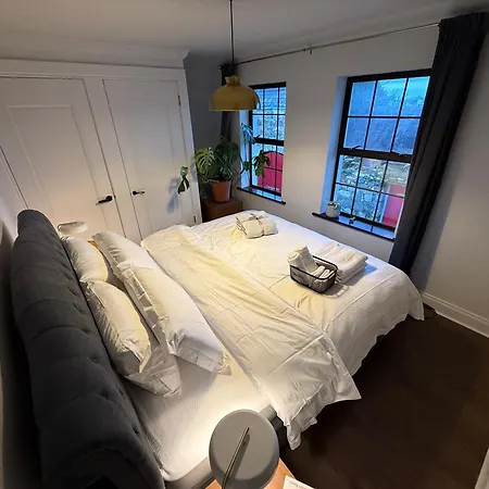 Equestrian Estate - An Independent On-site Lodge *