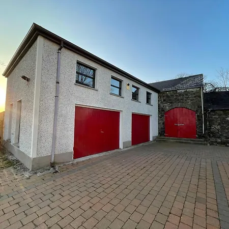 Equestrian Estate - An Independent On-site Cavan