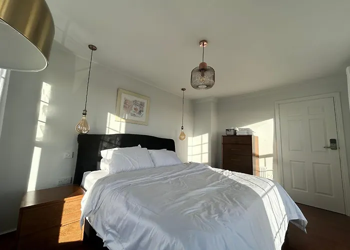 Equestrian Estate - An Independent On-site * Cavan