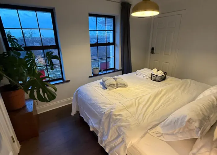 Equestrian Estate - An Independent On-site * Cavan