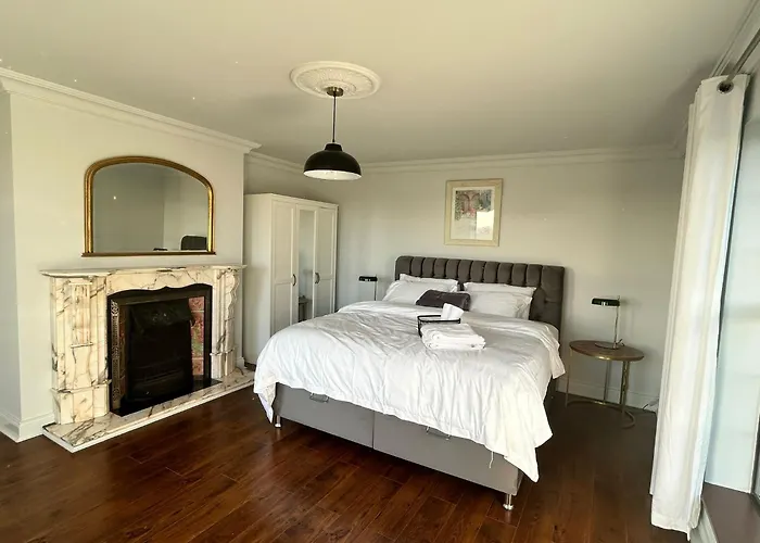 Equestrian Estate - An Independent On-site * Cavan