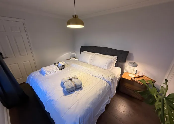 Деревянный коттедж Equestrian Estate - An Independent On-site *