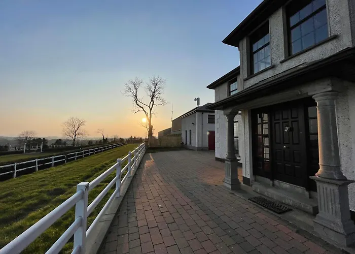 Equestrian Estate - An Independent On-site